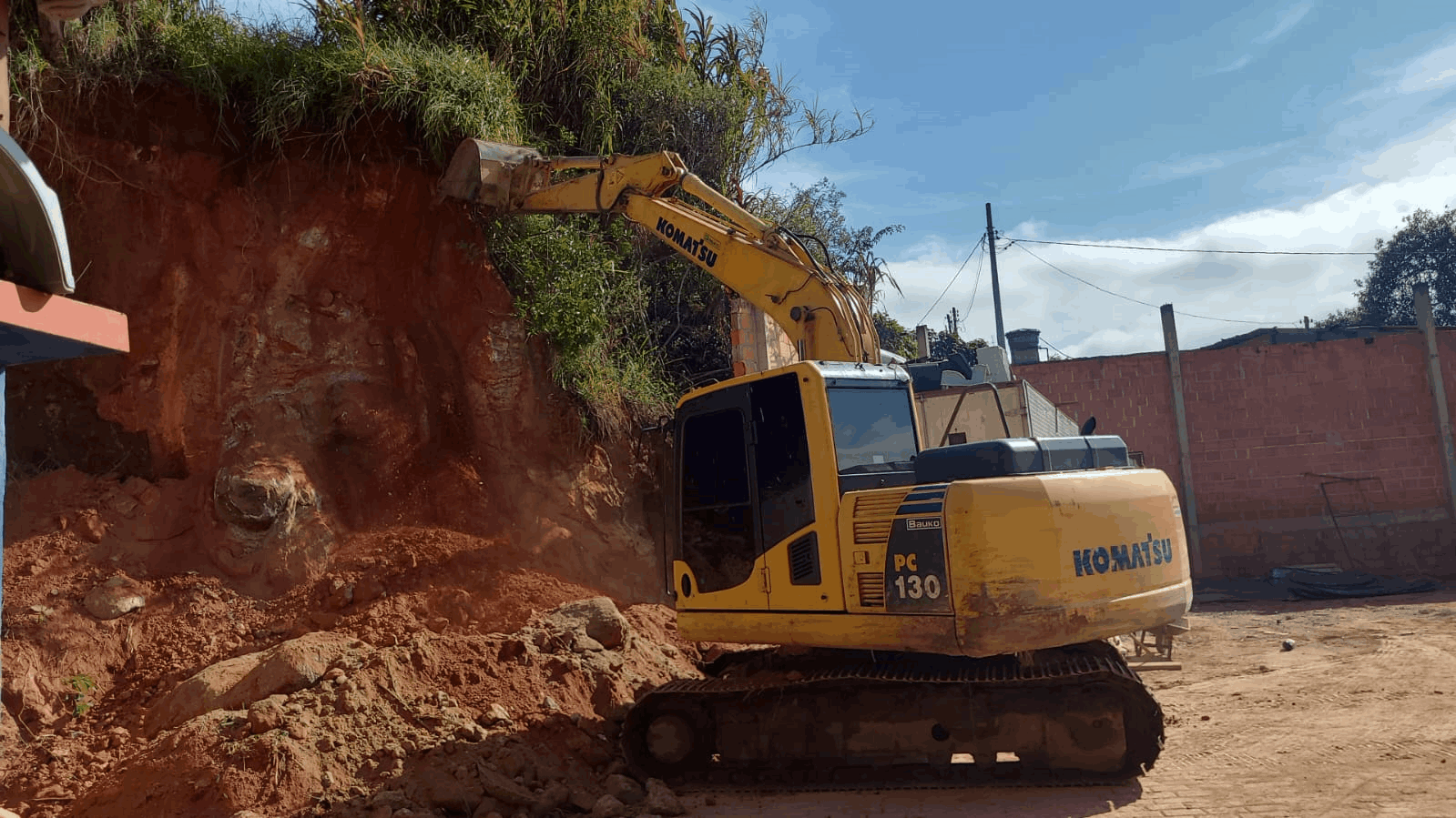 galeria de fotos da empresa construmax locacao e transporte em terraplenagem em Sorocaba