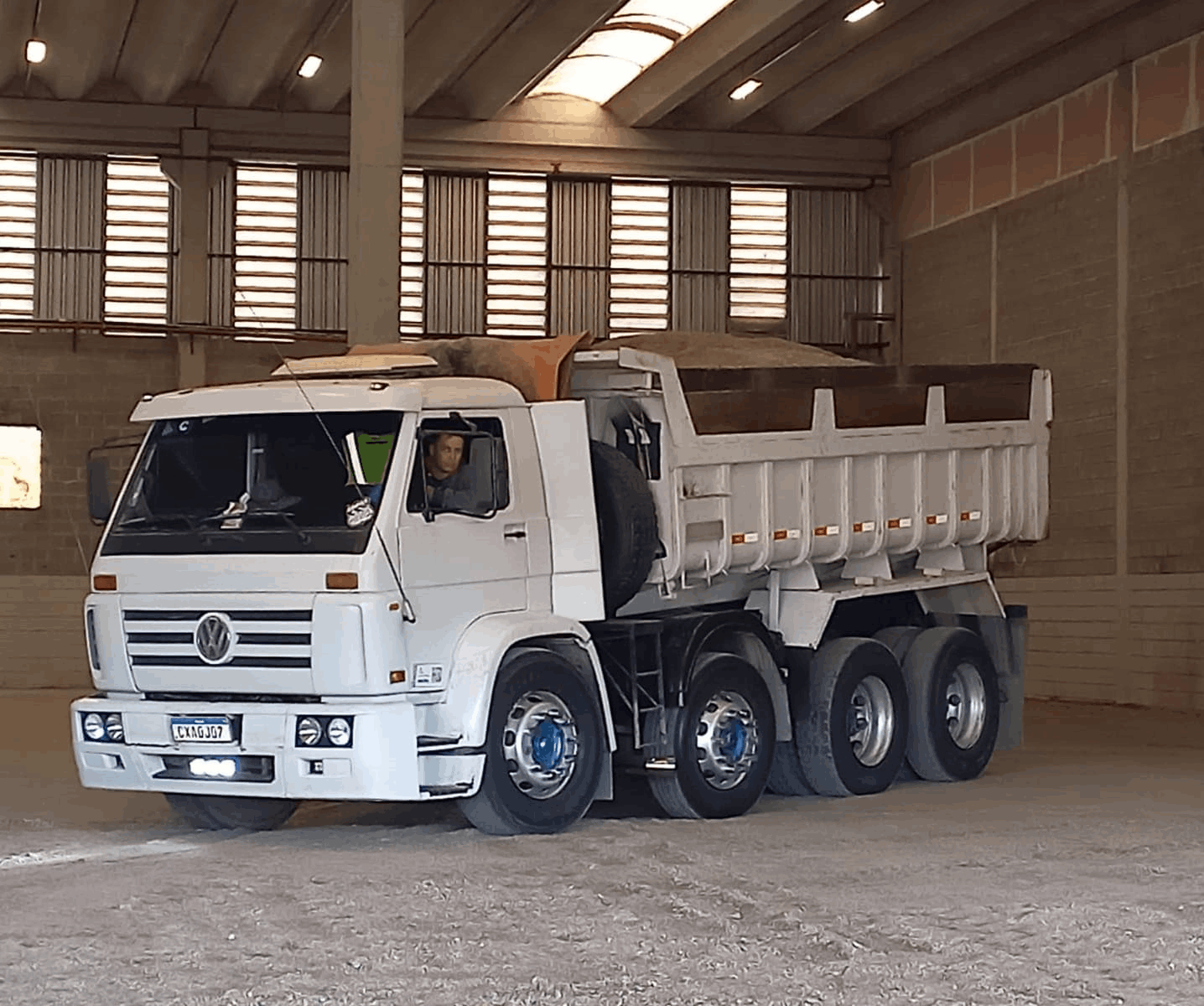 galeria de fotos da empresa construmax locacao e transporte em terraplenagem em Sorocaba