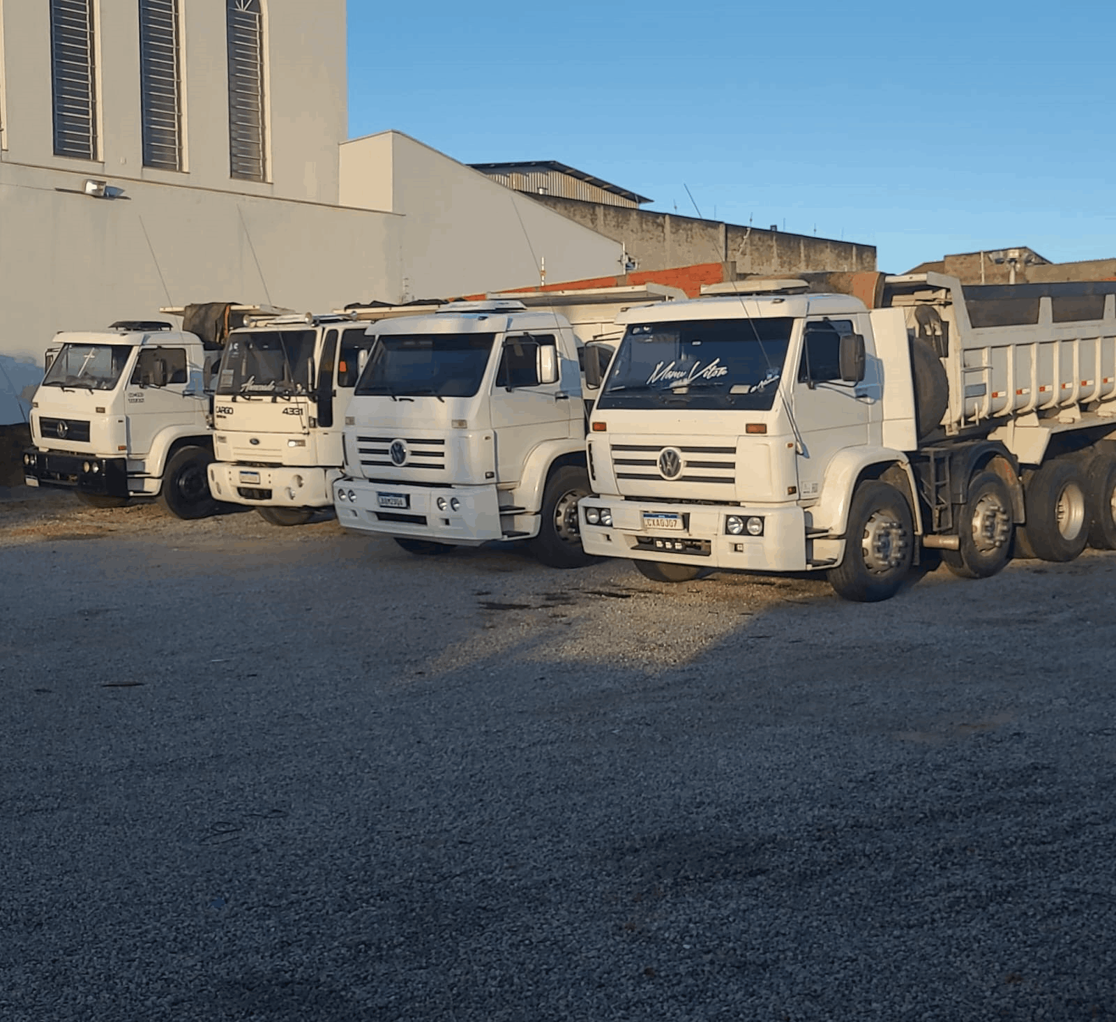 galeria de fotos da empresa construmax locacao e transporte em terraplenagem em Sorocaba