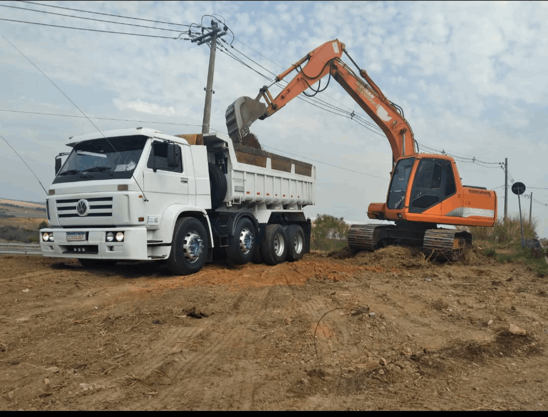 galeria de fotos da empresa construmax locacao e transporte em terraplenagem em Sorocaba