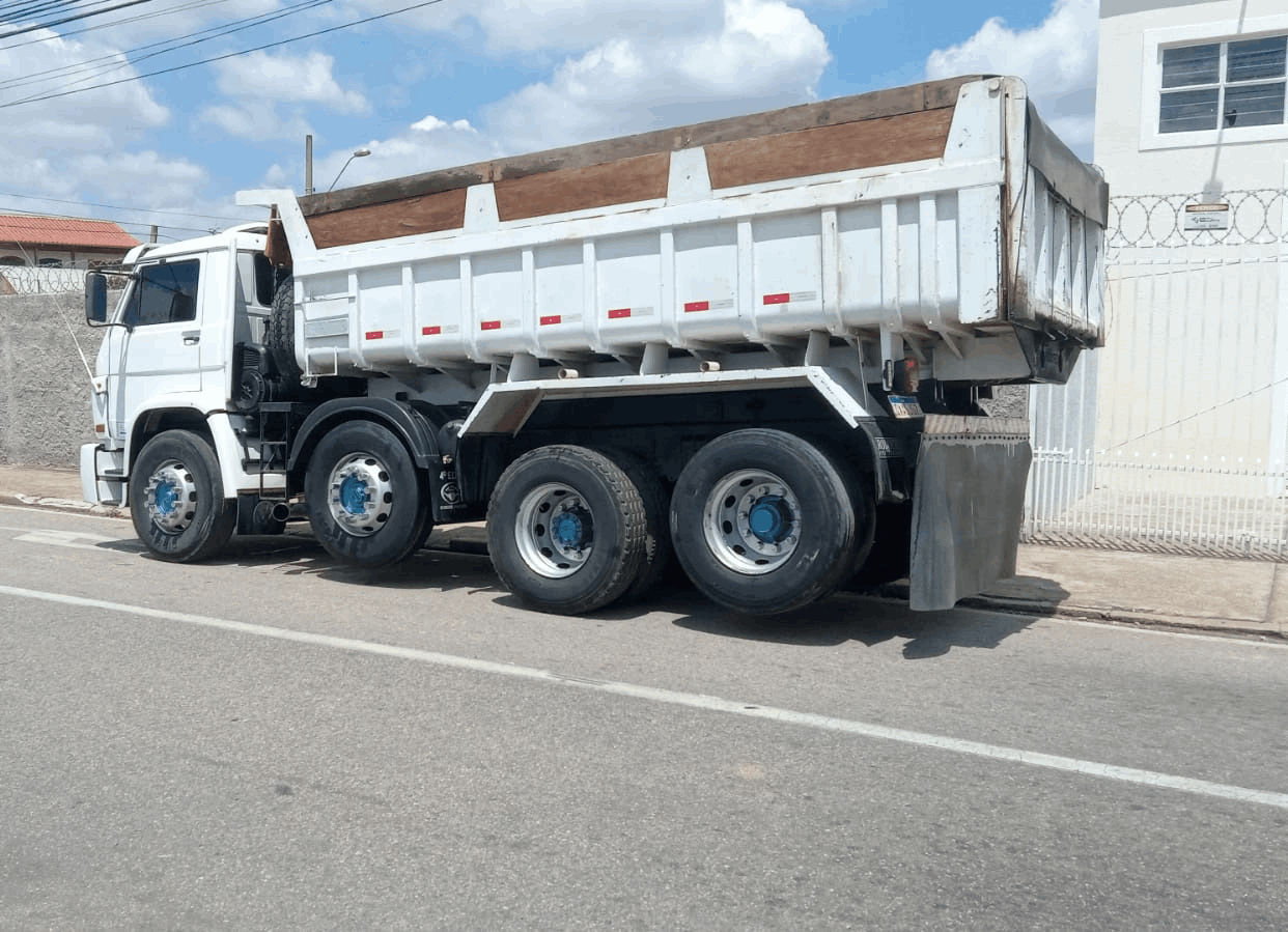 galeria de fotos da empresa construmax locacao e transporte em terraplenagem em Sorocaba